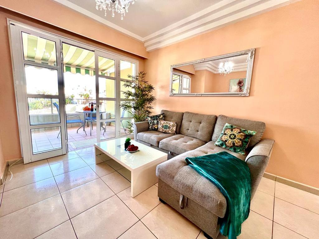 Beautiful Apartment San Forever Адехе Экстерьер фото